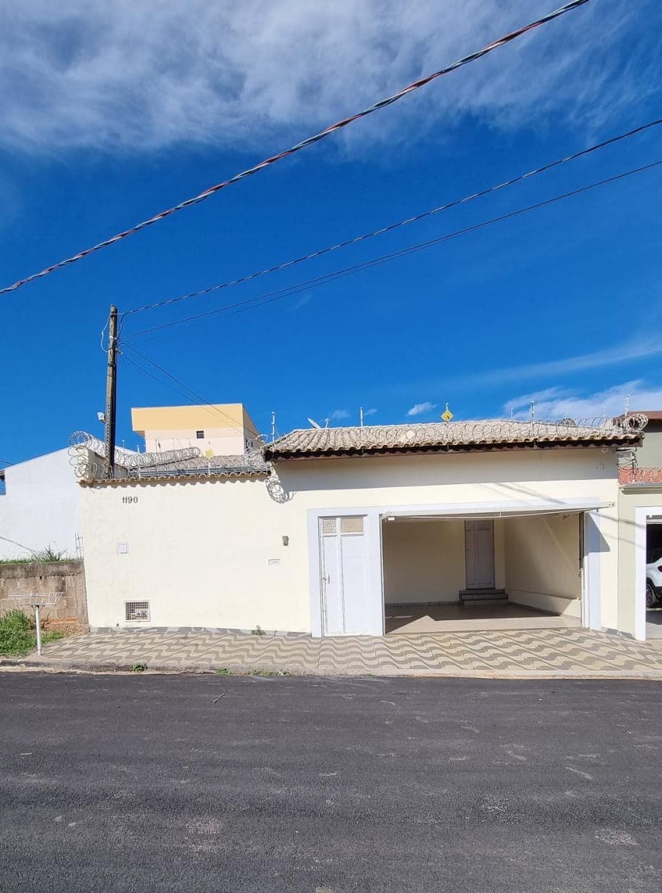 Casa - PARQUE DO CASTELO - FRANCA CA00797